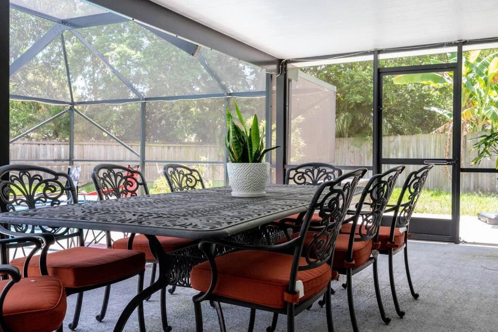 Palm Paradise Luxury Stay/Pool Wellington Extérieur photo